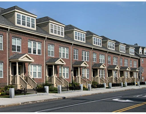 Unit for sale at 2 Powder Mill Square, Andover, MA 01810
