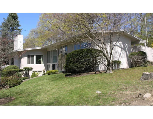Unit for sale at 107 Puritan Ln, Swampscott, MA 01907