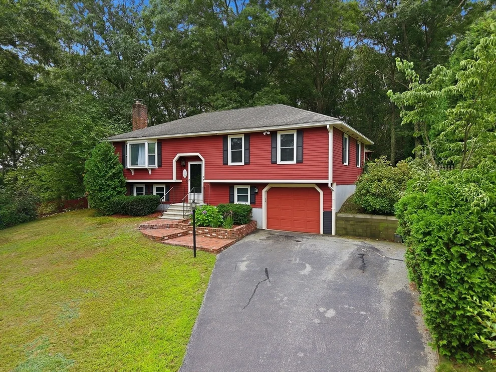 Unit for sale at 27 Reilly Ave, Blackstone, MA 01504
