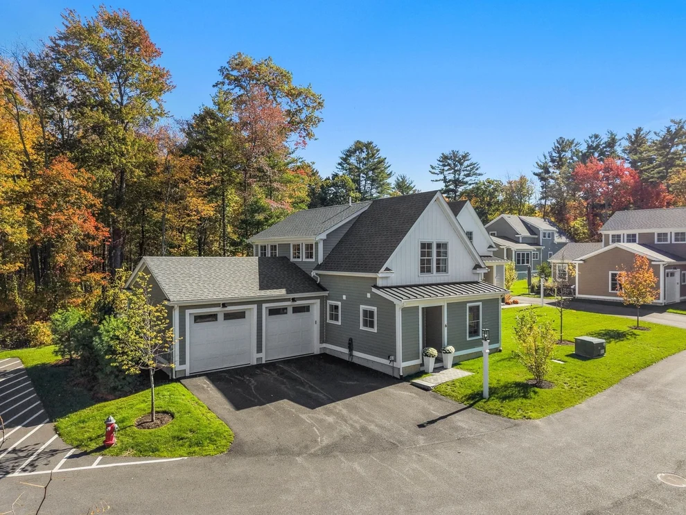 Unit for sale at 74 Congress St, Pembroke, MA 02359