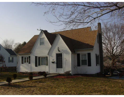 Unit for sale at 424 South Street, Southbridge, MA 01550