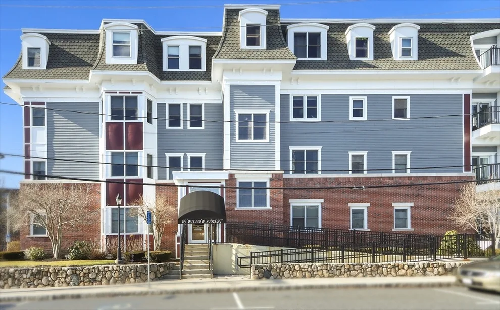 Unit for sale at 16 Willow St, Melrose, MA 02176
