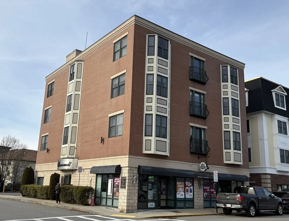 Unit for sale at 266 North Main Street, Mansfield, MA 02048