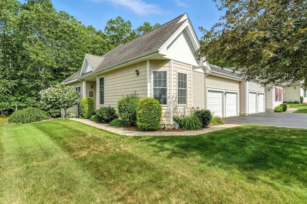 Unit for sale at 35 Andrews Dr, Uxbridge, MA 01569