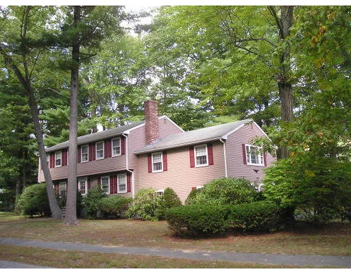 Unit for sale at 74 Canterbury Ln, Needham, MA 02492
