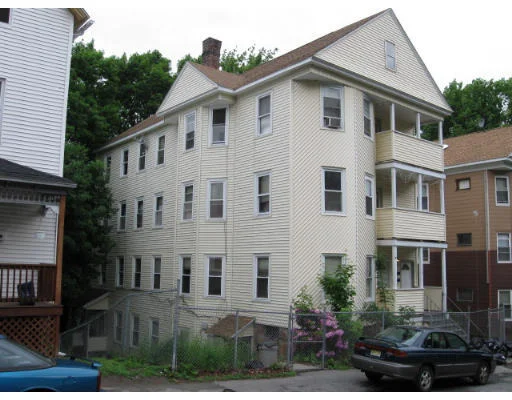 Unit for sale at 106 Rodney St, Worcester, MA 01605