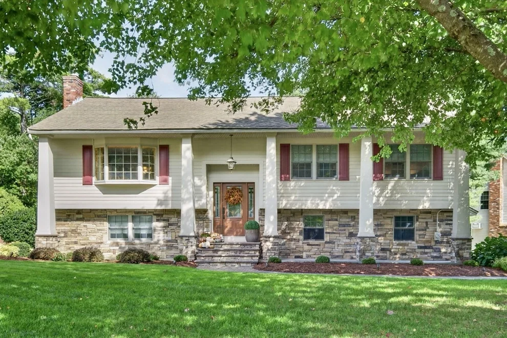 Unit for sale at 41 Fox Run, Tewksbury, MA 01876
