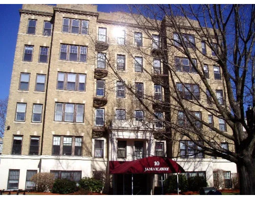 Unit for sale at 10 Jamaicaway, Boston, MA 02130