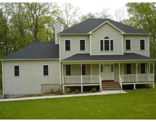 Unit for sale at 43 Daniels Rd, Charlton, MA 01507