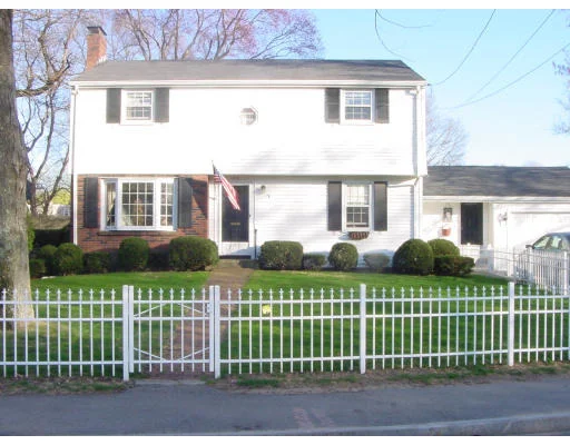 Unit for sale at 210 Academy Ave, Weymouth, MA 02188