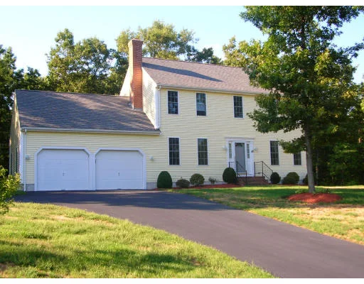 Unit for sale at 45 Patriot Way, Uxbridge, MA 01569