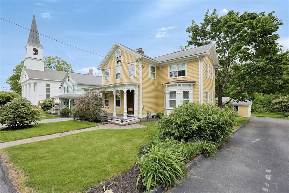 Unit for sale at 5 South St, Grafton, MA 01519