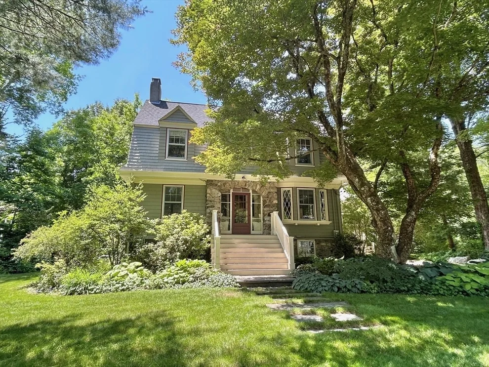Unit for sale at 95 Glendale Rd, Sharon, MA 02067