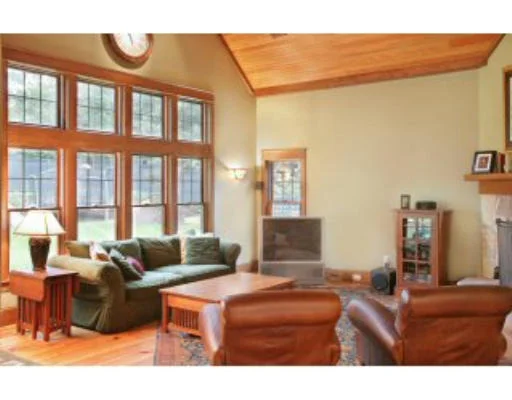 Unit for sale at 31 Priscilla Road, Wellesley, MA 02481