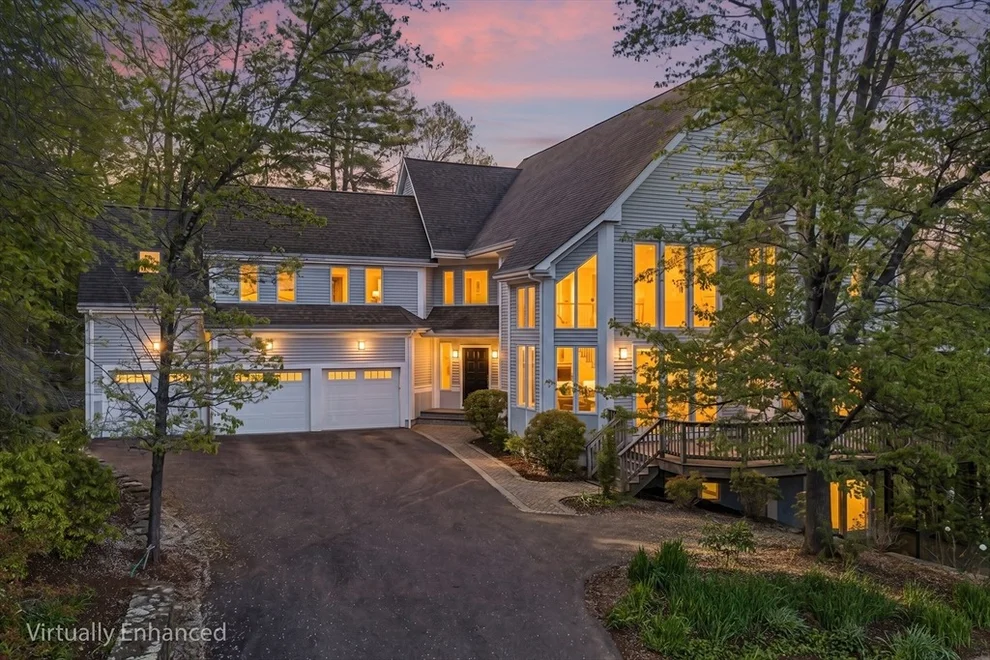 Unit for sale at 14 Hillside Ave, Southborough, MA 01772