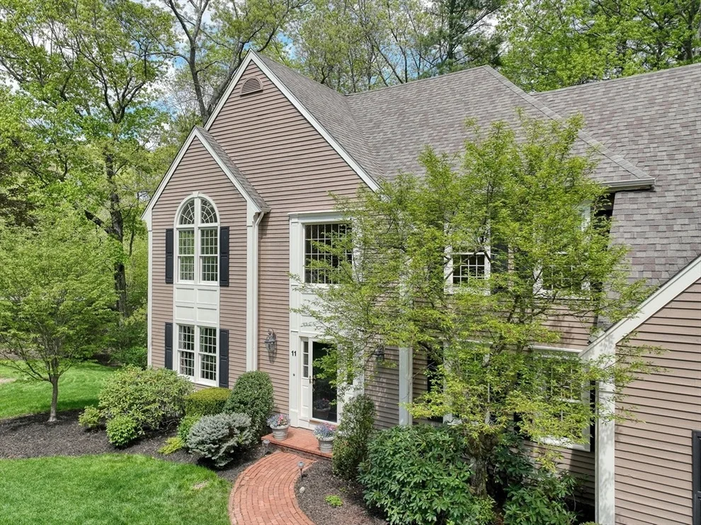 Unit for sale at 11 Edge Hill Rd, Hopkinton, MA 01748