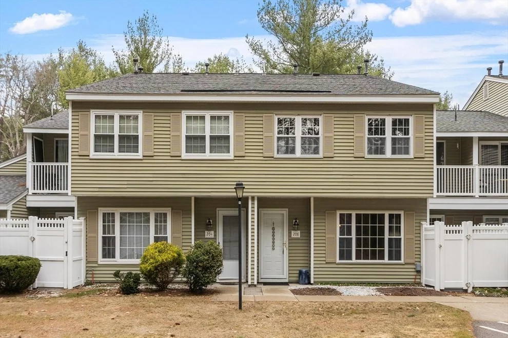 Unit for sale at 208 Edgebrook Dr, Boylston, MA 01505
