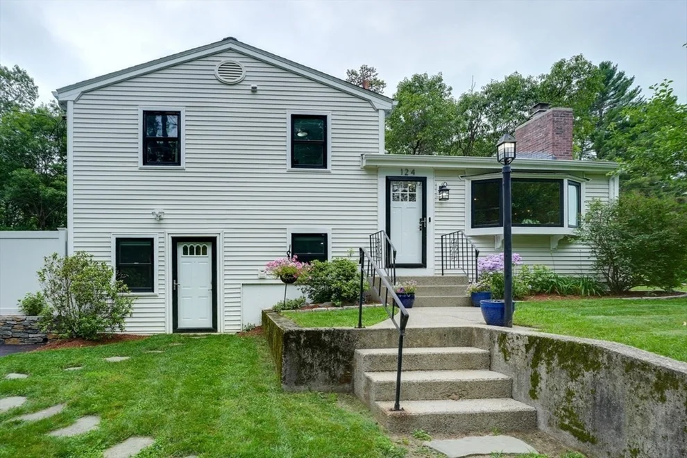 Unit for sale at 124 South St, Holliston, MA 01746
