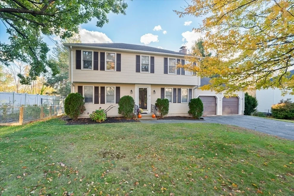 Unit for sale at 15 Tammie Rd, Hopedale, MA 01747