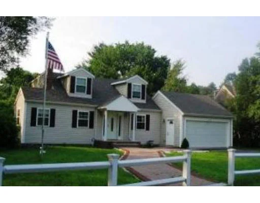 Unit for sale at 262 Salem Street, Lynnfield, MA 01940