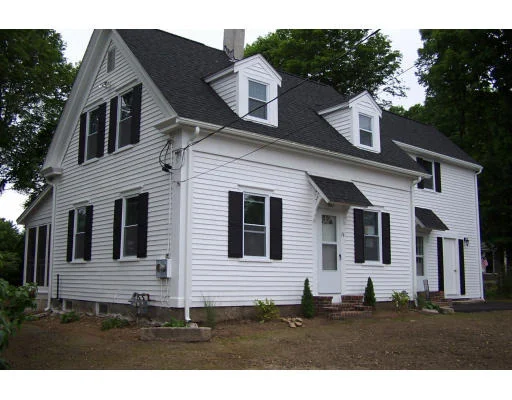 Unit for sale at 16 Highland St, Rockland, MA 02370
