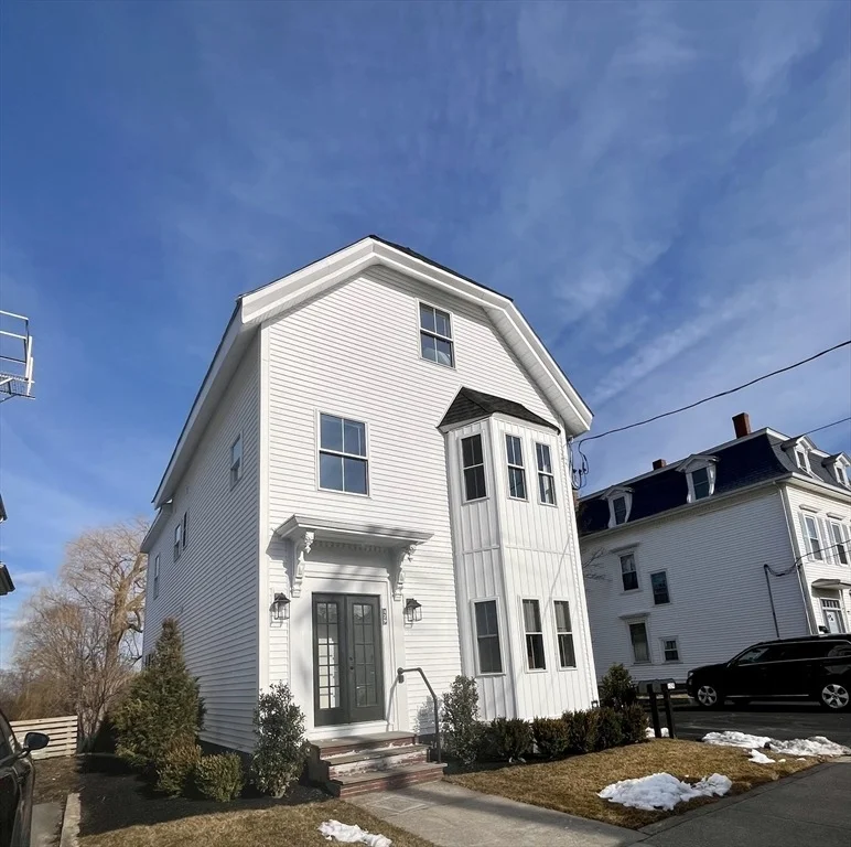 Unit for sale at 129 Court St, Plymouth, MA 02360