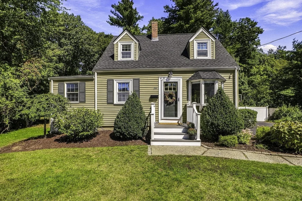 Unit for sale at 34 Audrea Rd, Framingham, MA 01701