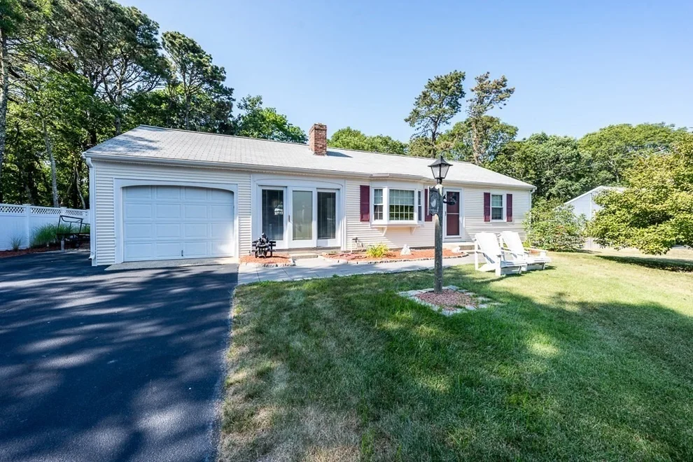 Unit for sale at 8 Winding Brook Rd, Yarmouth, MA 02664