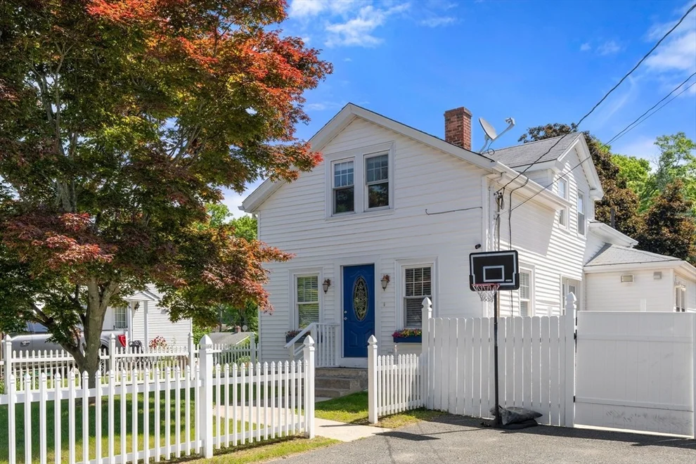 Unit for sale at 48 Hudson St, Attleboro, MA 02703
