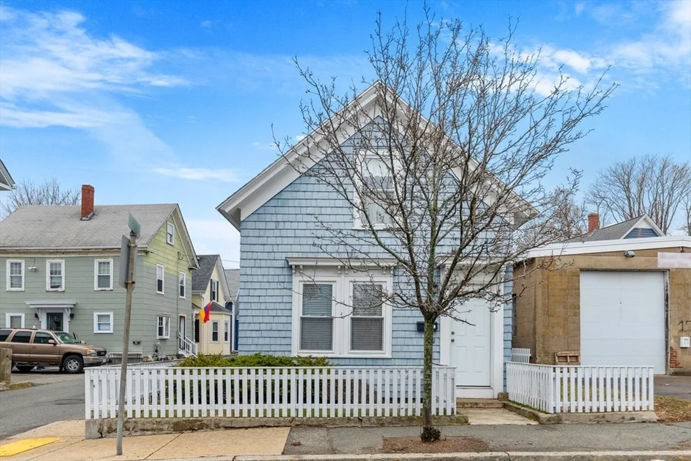 Unit for sale at 21 Roundy St., Beverly, MA 01915