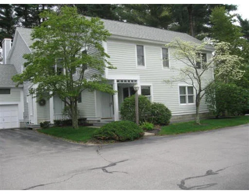 Unit for sale at 8 Sycamore Ct, Rockland, MA 02370