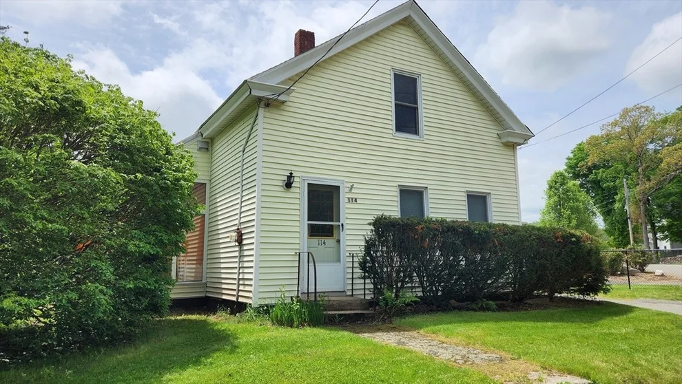 Unit for sale at 114 Southbridge Road, Warren, MA 01083