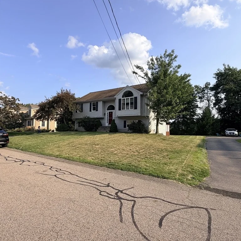 Unit for sale at 11 Thyme Ln, North Attleboro, MA 02760