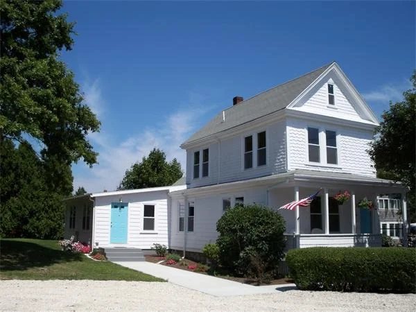 Unit for sale at 40 Raymond St, Manchester, MA 01944