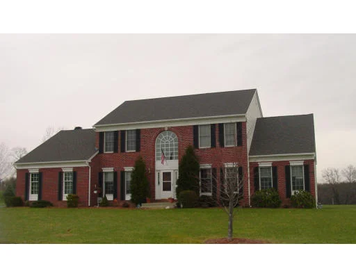 Unit for sale at 304 Robert Rd., Marlborough, MA 01752