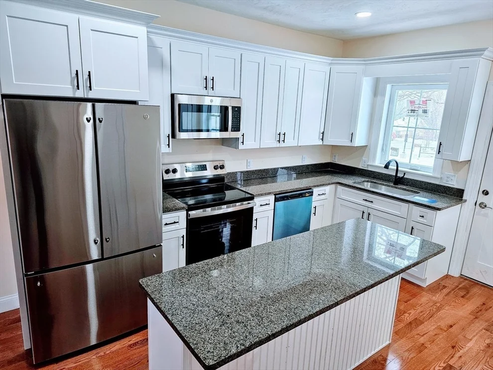 Unit for sale at 2 Linden St, Spencer, MA 01562