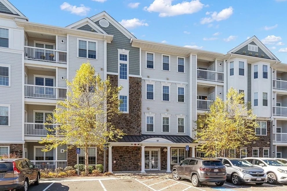 Unit for sale at 62 Abigail Way, Reading, MA 01867