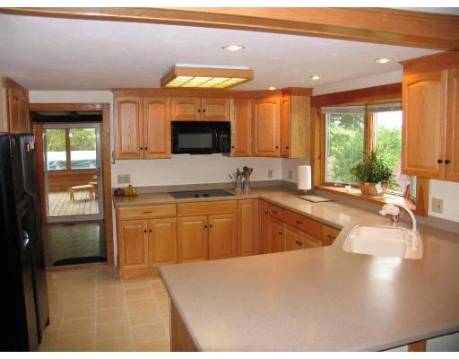 Unit for sale at 506 Main Street, Hudson, MA 01749