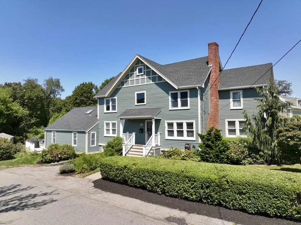 Unit for sale at 21 Reed St, Marblehead, MA 01945