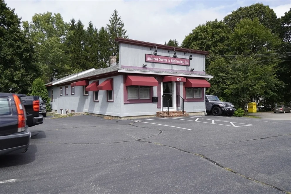 Unit for sale at 104 Mendon St, Uxbridge, MA 01569