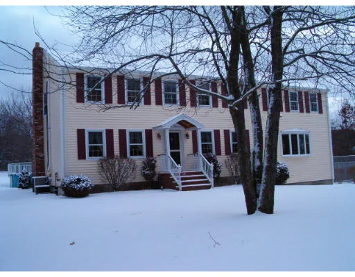 Unit for sale at 3 Summer Street, Foxboro, MA 02035
