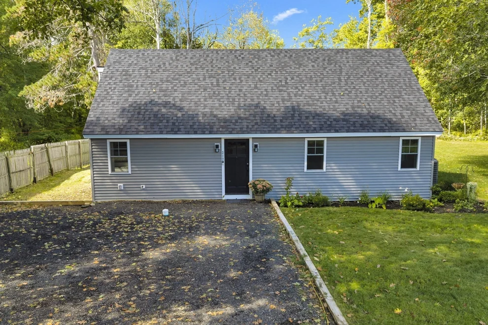 Unit for sale at 312 Pleasant St, Leicester, MA 01524