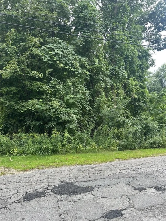 Unit for sale at 56 Birch Hill Rd, Douglas, MA 01516