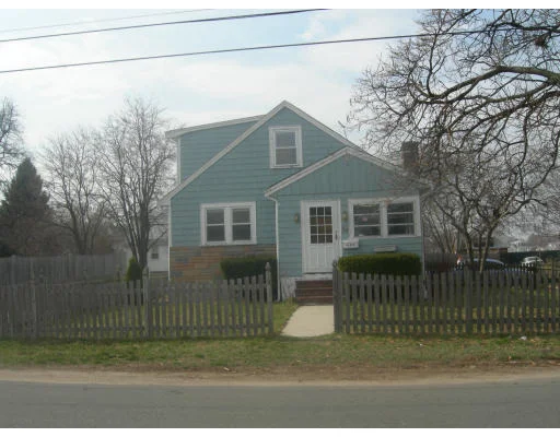 Unit for sale at 19 Houston Avenue, Saugus, MA 01906