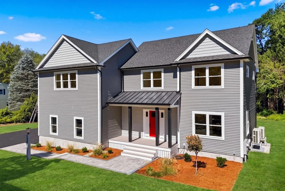 Unit for sale at 283 Pleasant Street, Tewksbury, MA 01876