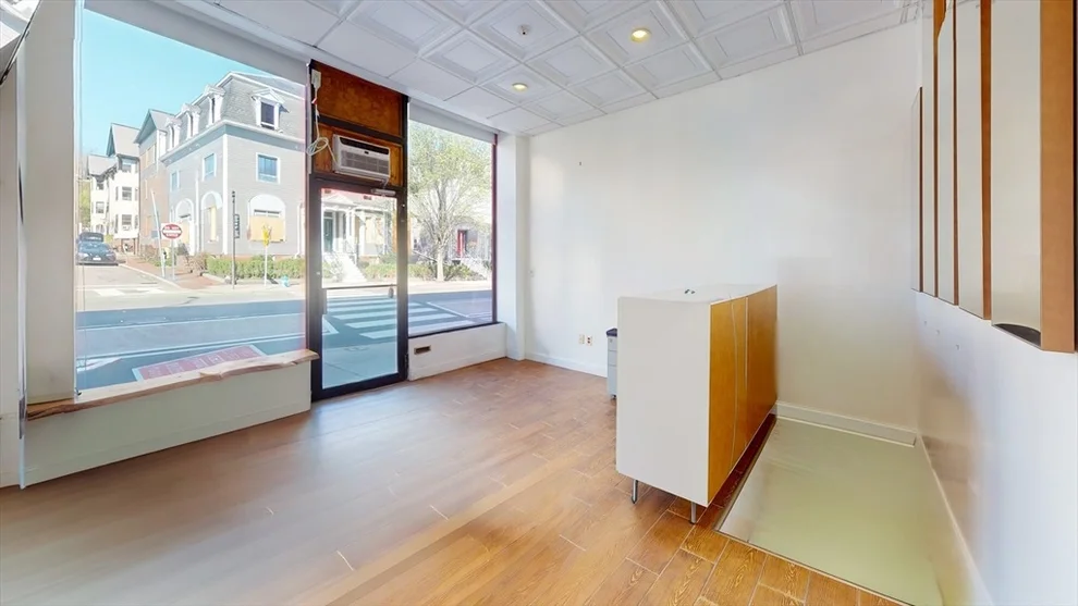 Unit for sale at 844 Massachusetts Ave, Cambridge, MA 02139