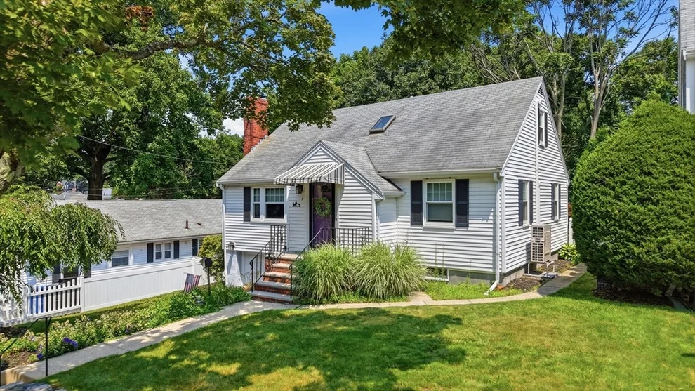 Unit for sale at 3 Linden Ave, Salem, MA 01970