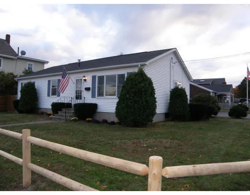 Unit for sale at 83 Central Ave, Hull, MA 02045