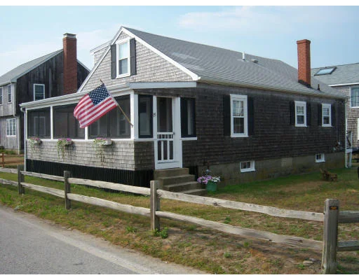 Unit for sale at 143 Foster Ave, Marshfield, MA 02050