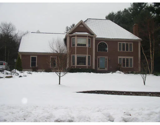 Unit for sale at 6 Crystal Dr, Franklin, MA 02038